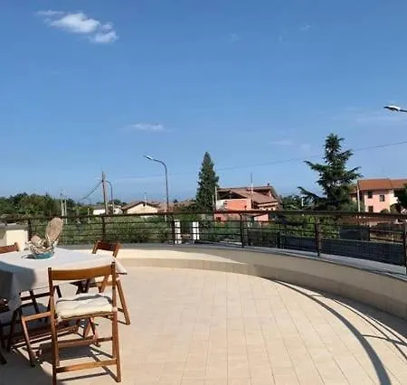 Russo Luxury Трекастаньи